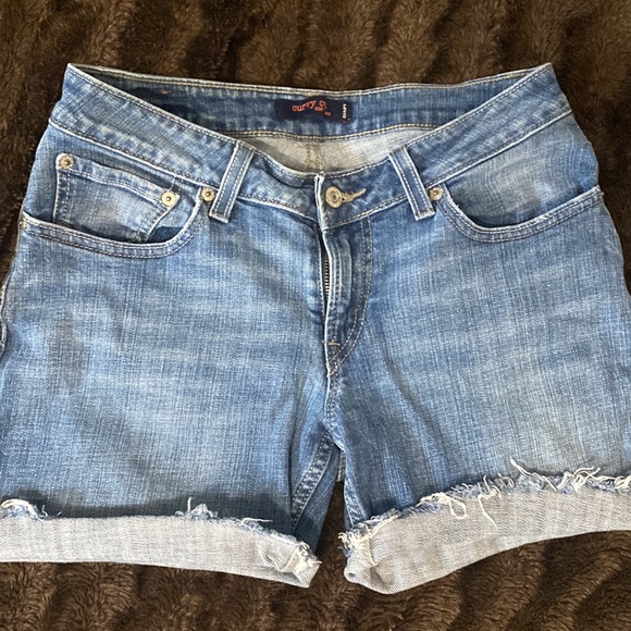 Levi's Pants - Levi Shorts
